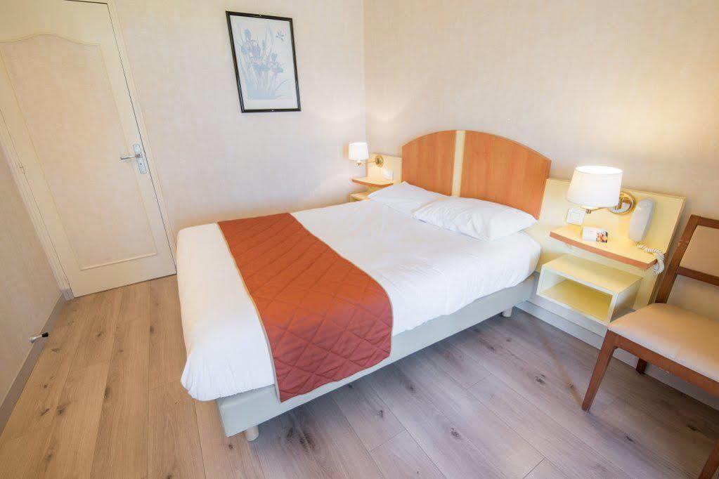 Hotel Le Val Moret Magnant Exteriér fotografie