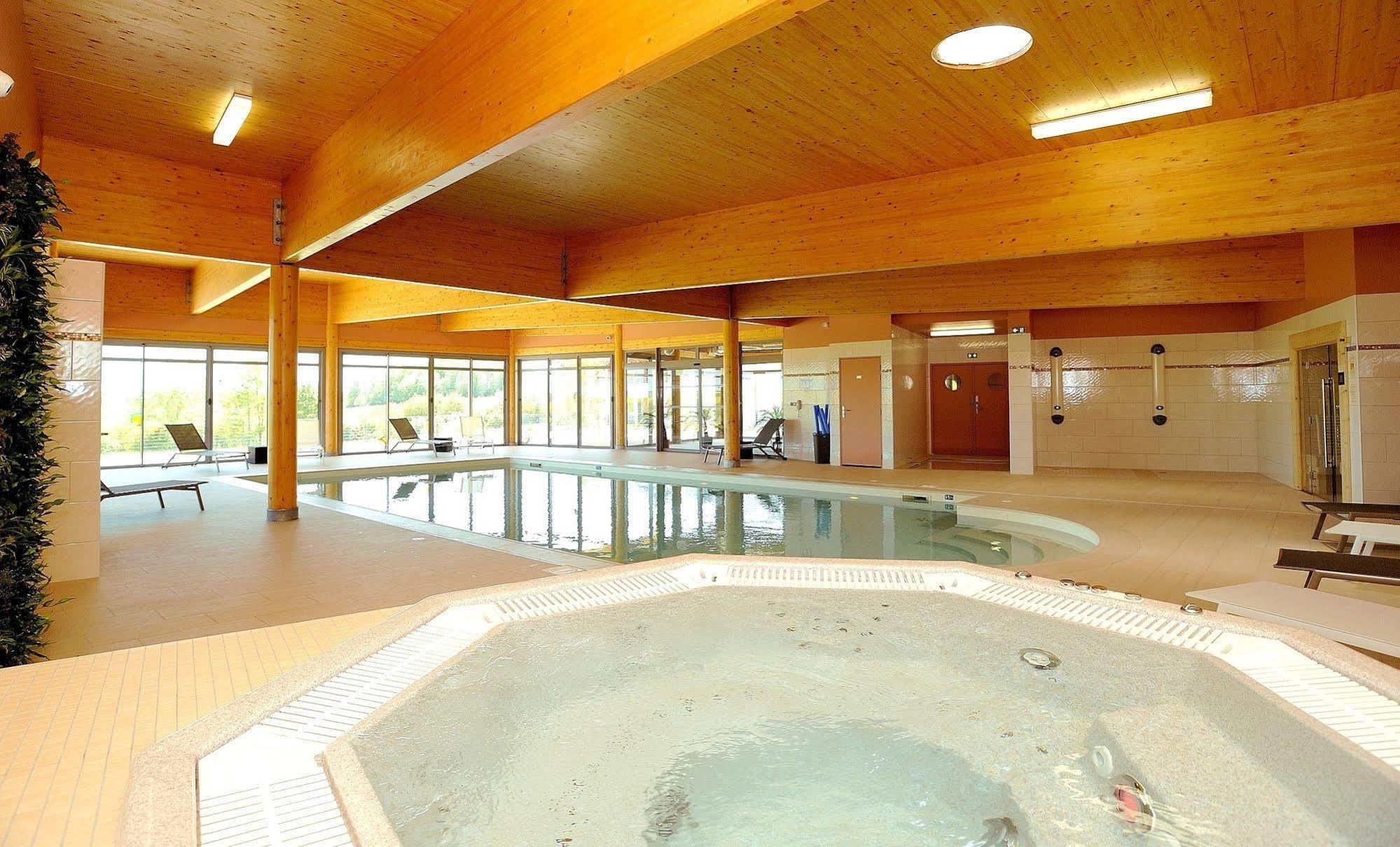 Hotel Le Val Moret Magnant Exteriér fotografie