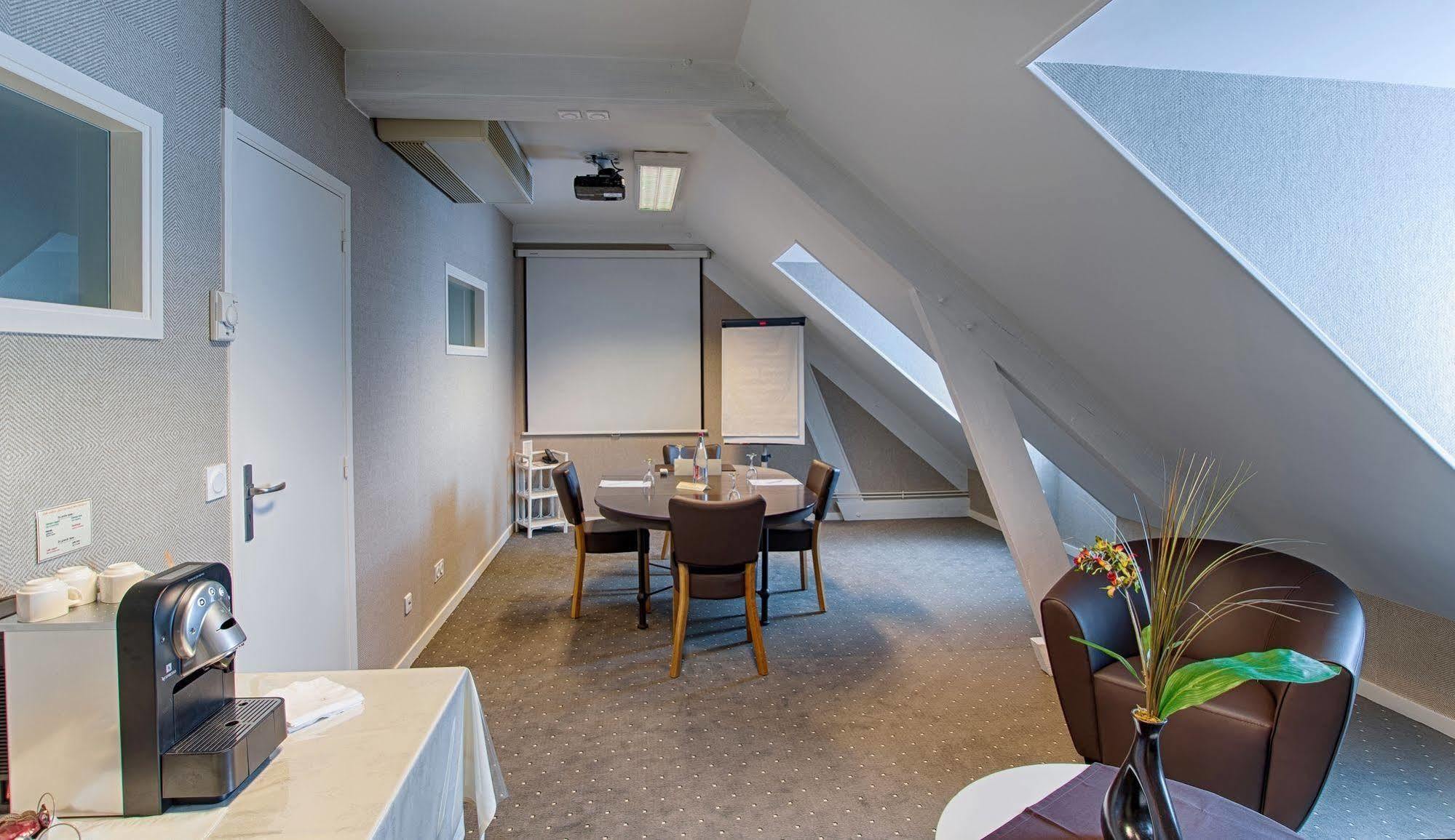 Hotel Le Val Moret Magnant Exteriér fotografie